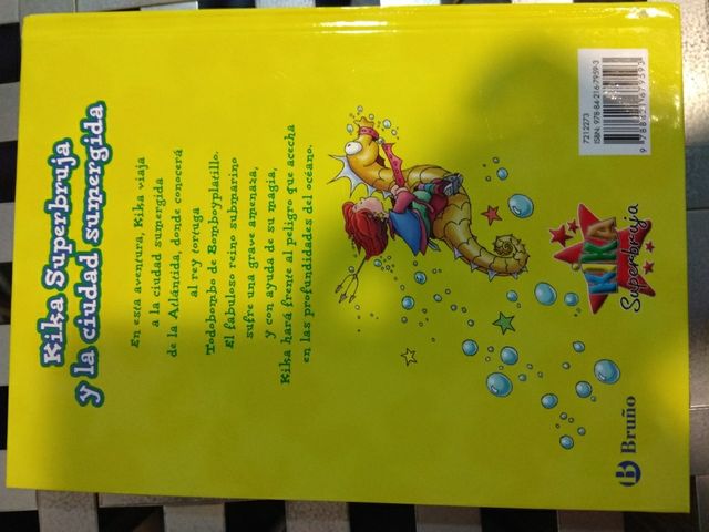 Libro Kika superbruja