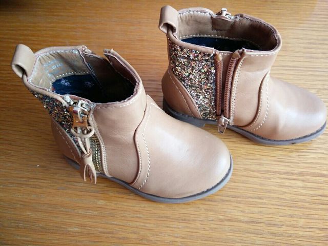 Botas camperas niña