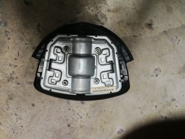 Vendo airbag Renault Clio 2?