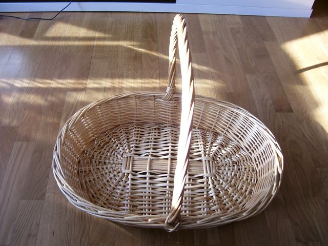 VENDO CESTA DE MIMBRE