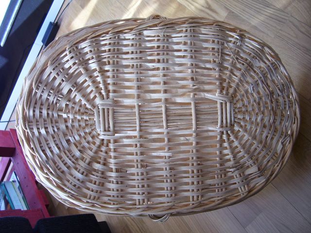 VENDO CESTA DE MIMBRE