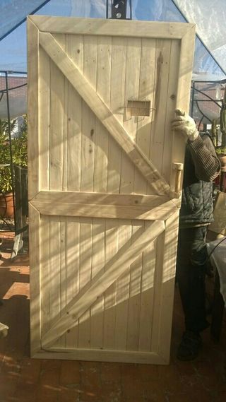 Puerta granero de segunda mano por 165 € en Madrid en WALLAPOP