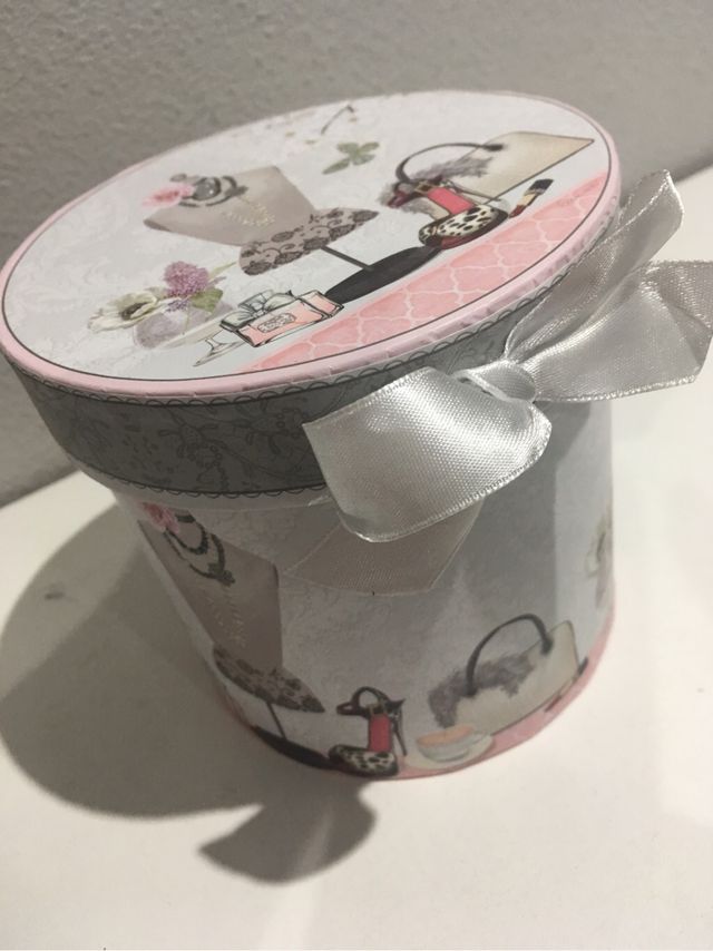 Caja con taza a juego Fashion