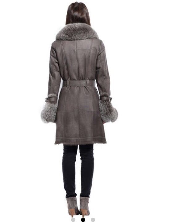 Abrigo de cuero y pelo de Zorro, forro piel conejo