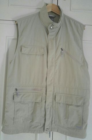 Chaleco Hombre Columbia de segunda mano por 39 EUR en Bollullos de la  Mitación en WALLAPOP