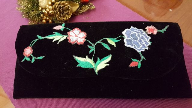 carteras confeccionadas a mano