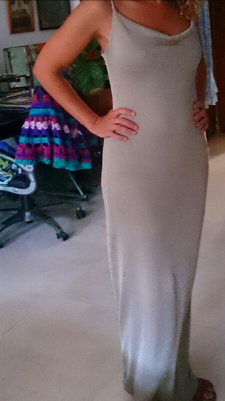 Vestido de fiesta. Rebaja. De 24€ a 21
