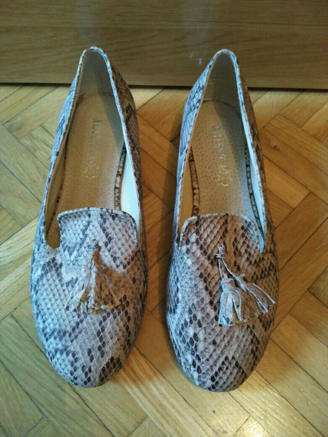 MOCASINES PIEL SERPIENTE 38 NUEVOS!!!