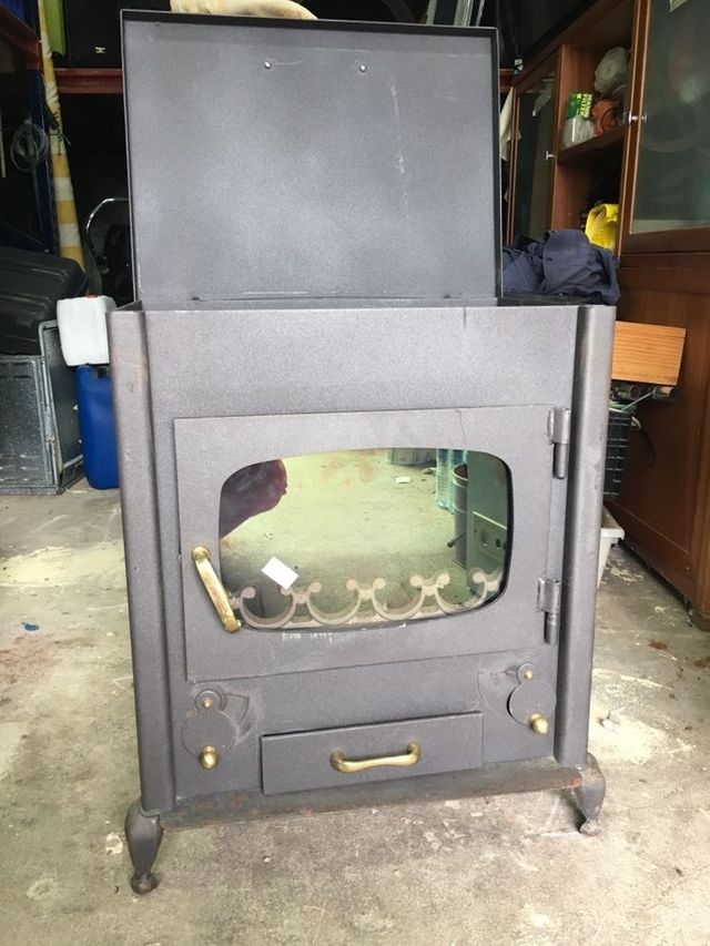 Chimenea ,estufa de segunda mano por 330 € en Mollet del Vallès en WALLAPOP