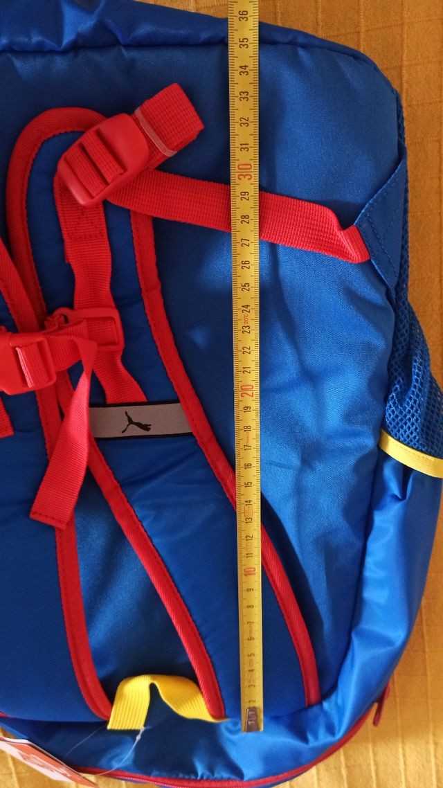 Mochila Puma Superman con capa nueva SIN ESTRENAR