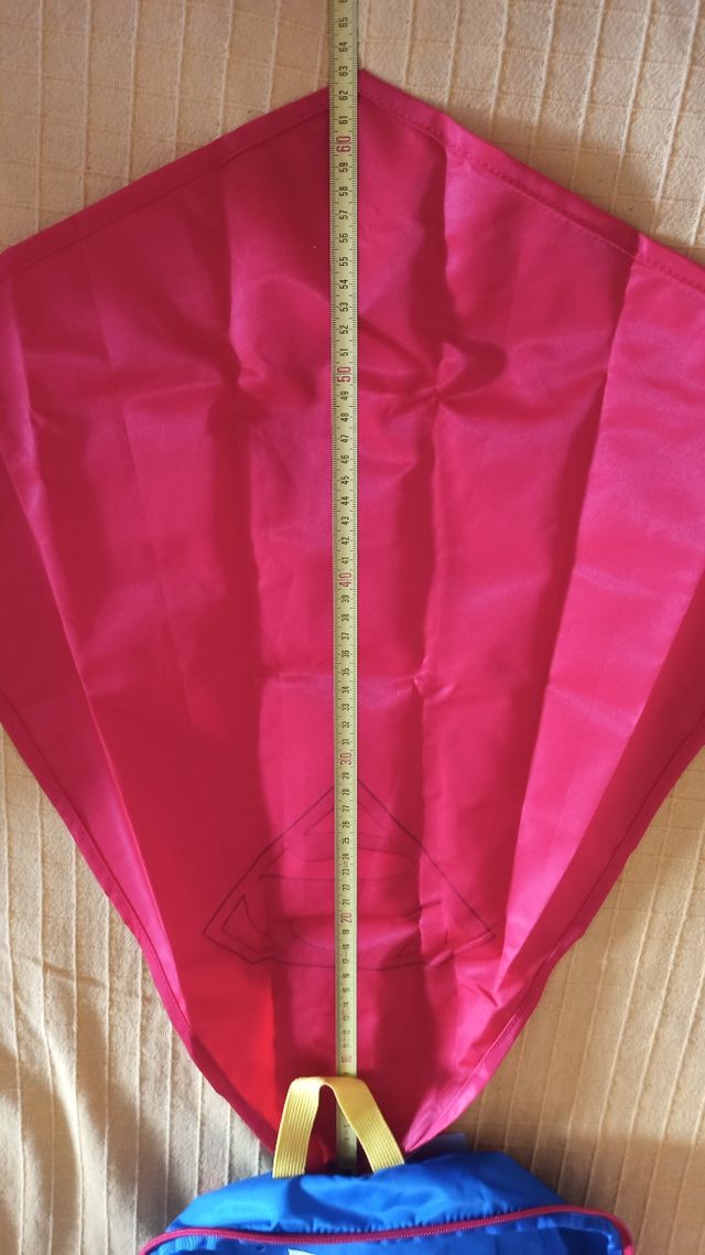 Mochila Puma Superman con capa nueva SIN ESTRENAR