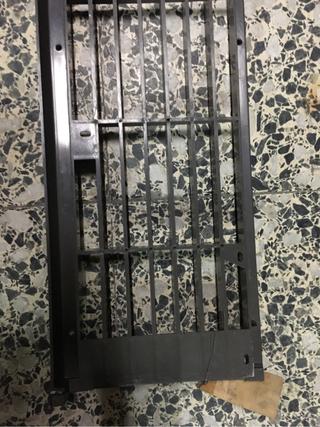 Rejilla nueva delantera Renault 6