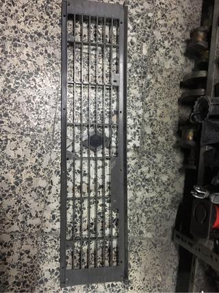 Rejilla delantera Renault 6