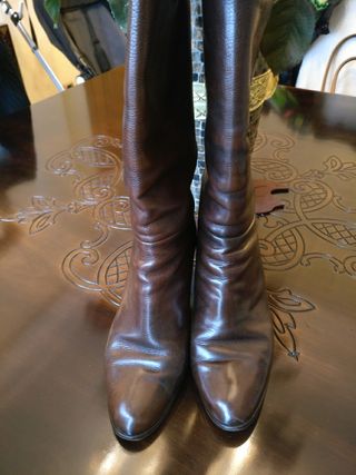 SOLO FINDE botas altas Loewe originales REBAJADAS de segunda mano por 69  EUR en Bilbao en WALLAPOP