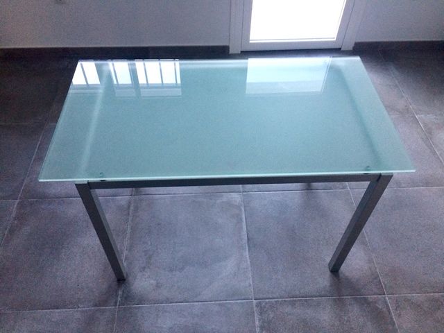 Mesa cocina cristal templado de segunda mano por 30 € en Rincón de ... Mesa cocina cristal templado de segunda mano por 30 € en Rincón de ...