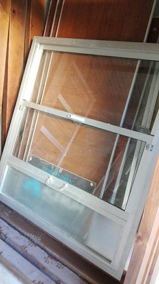 Ventana guillotina de segunda mano en WALLAPOP