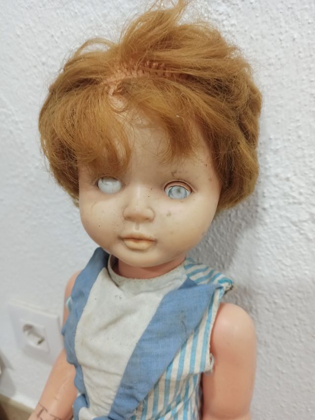 muñeca antigua