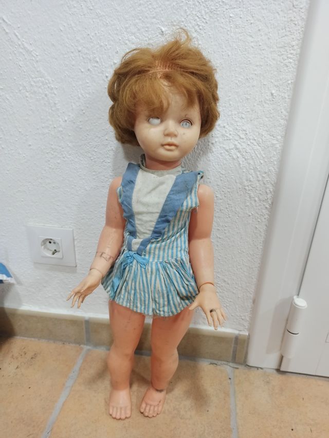 muñeca antigua