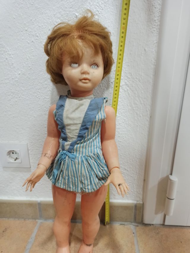 muñeca antigua