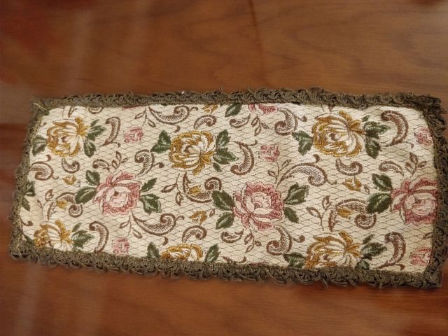 Pañitos antiguos, 4 en total, a 8€cada uno