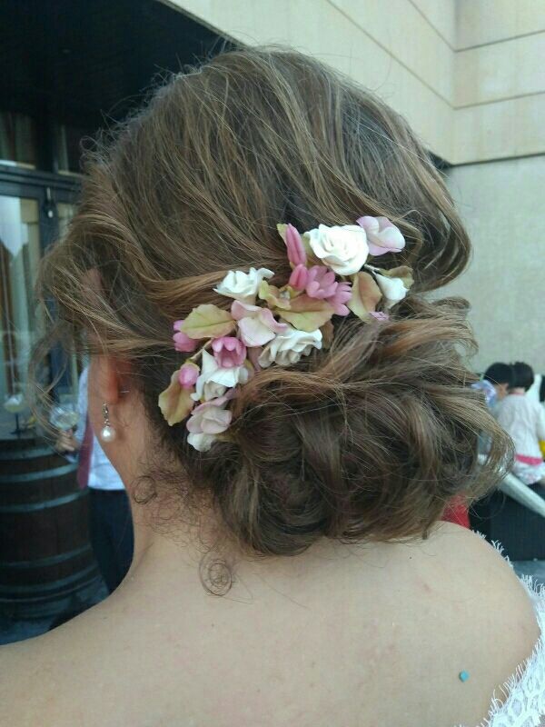 TOCADO FLORES PORCELANA