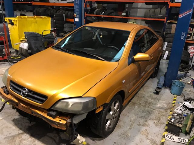 DESPIECE OPEL ASTRA G COUPE de segunda mano por 1 EUR en Torregutierrez