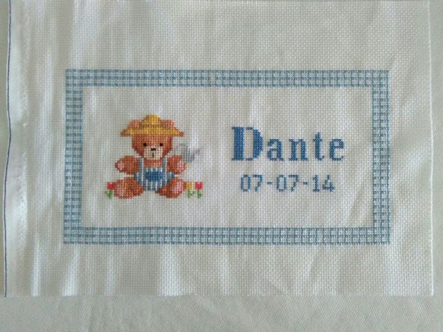 Realizo cuadros de punto de cruz