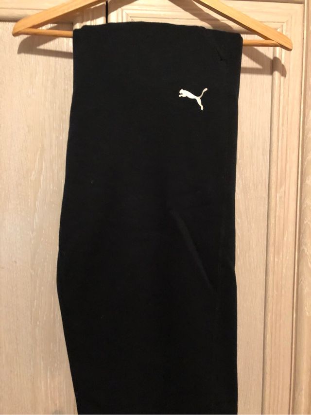 Pantalon chandall PUMA. 20 eur