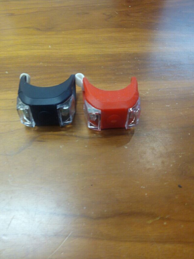 Luz delantera y trasera bicicleta , a estrenar