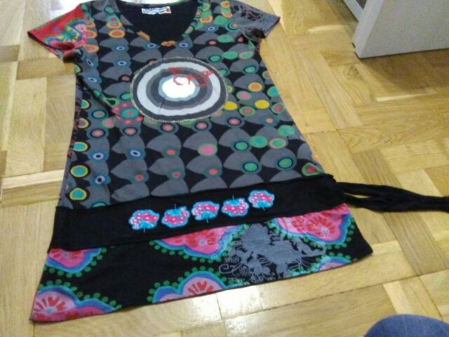 Camiseta desigual