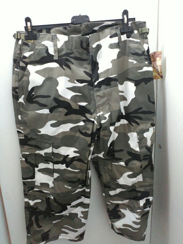 pantalon pirata camuflaje urbano