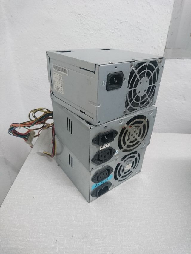 3 FUENTES DE ALIMENTACIÓN ATX