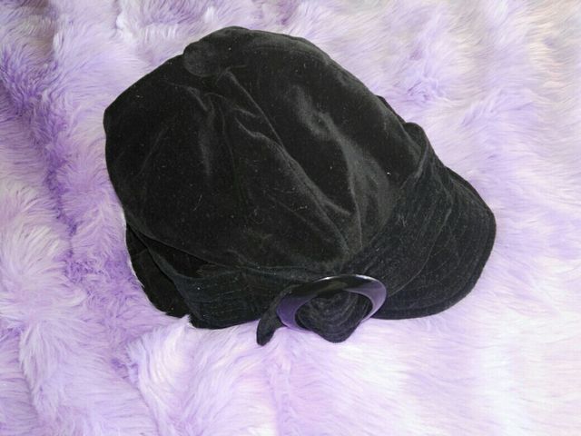 gorra  negra tercipelo berskha