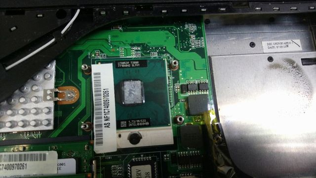 Pulizia e manutenzione di laptop portatili