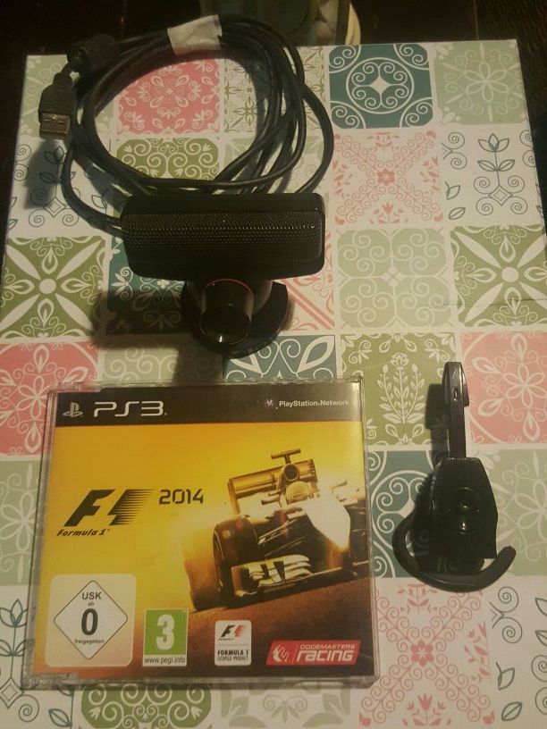 Consola ps3 500gb + 2 mandos + juegos etc