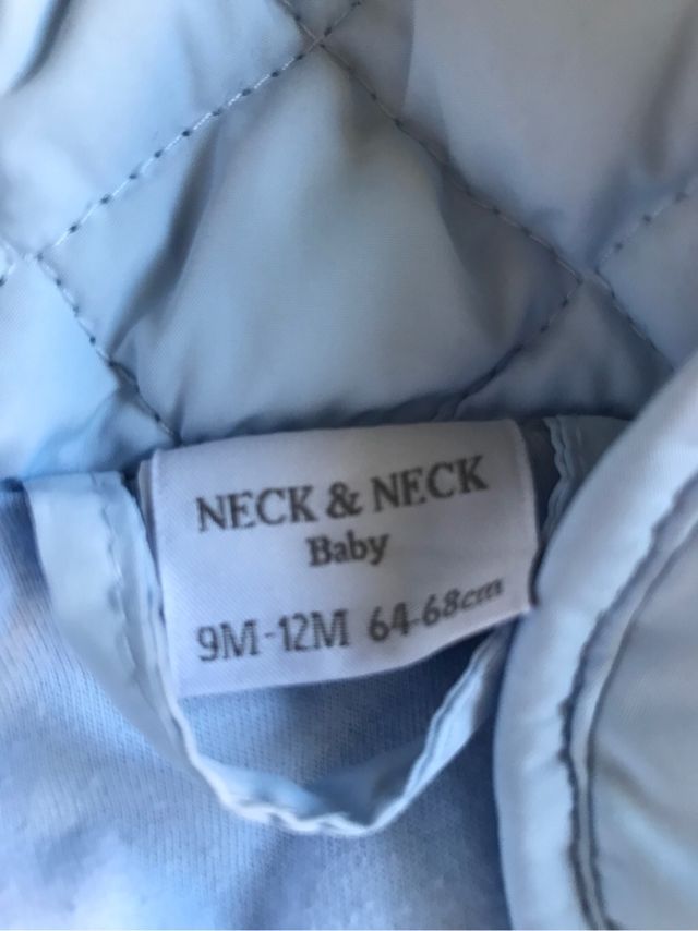 Abrigo bebé talla 9-12 meses Neck&Neck