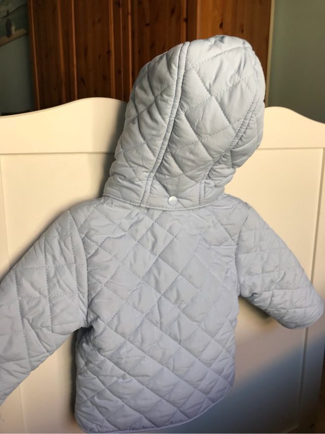 Abrigo bebé talla 9-12 meses Neck&Neck