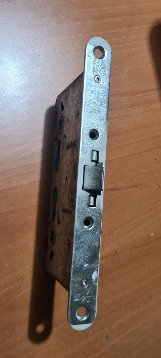 cerradura para puertas