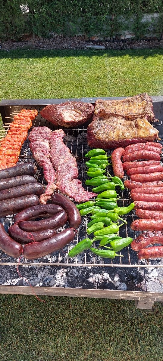 PARRILLA ARGENTINA EVENTOS BARBACOA ASADOS ESTACA