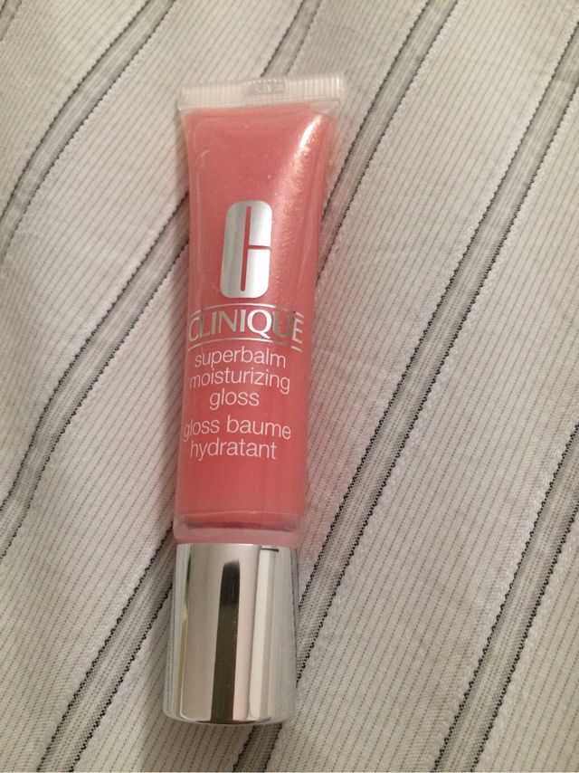 balsamo labial clinique