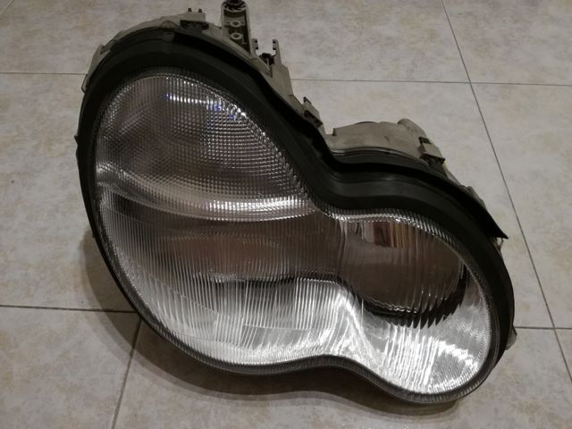 Faros xenon Mercedes W 203 clase C