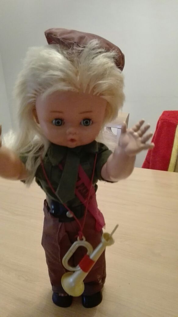 MUÑECA SOLDADO FUNCIONA