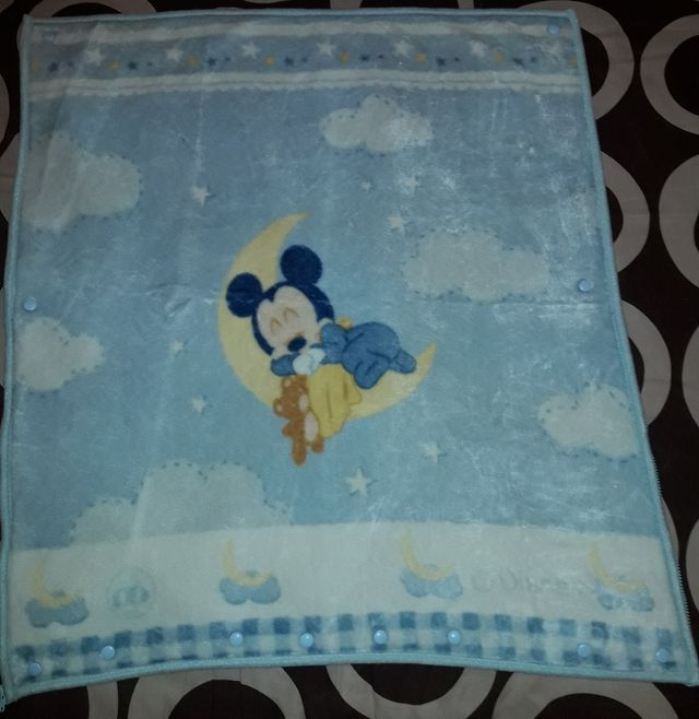 Manta/saco de bebé en terciopelo medidas 78x88