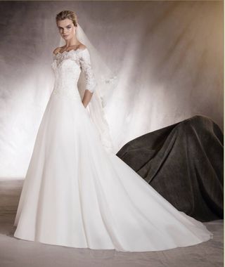 vestido de novia de marca de segunda mano en la provincia de