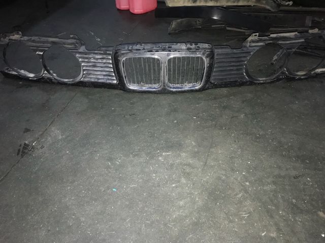 Rejilla frontal bmw e34