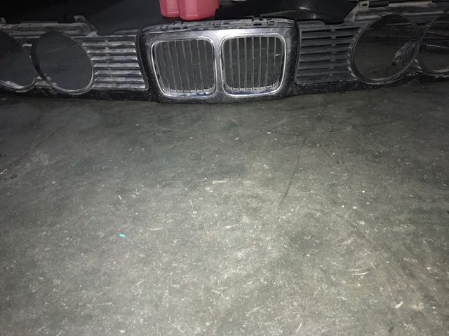 Rejilla frontal bmw e34