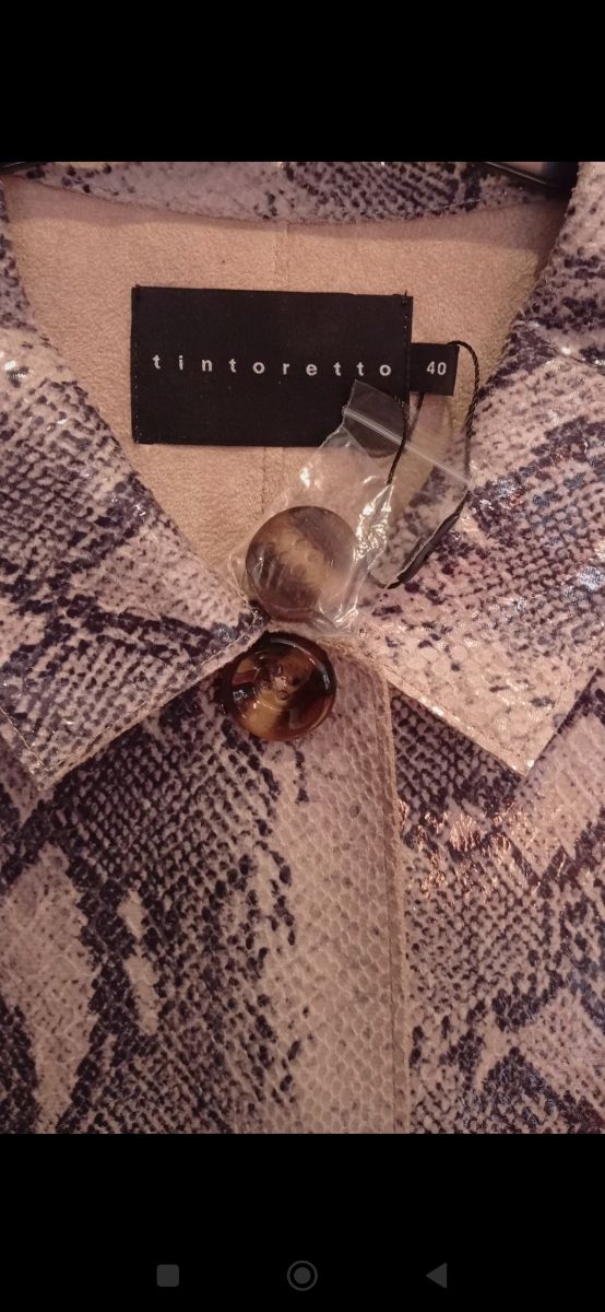 PARKA  MARCA TINTORETTO DE TALLA 40 CON ETIQUETA