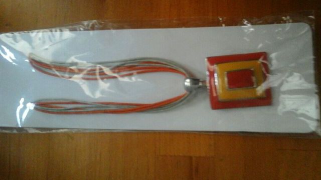 Colgante collar Nuevo a estrenar precintado