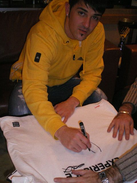 Camiseta valenciacf DAVIDVILLA firmada talla NIÑO