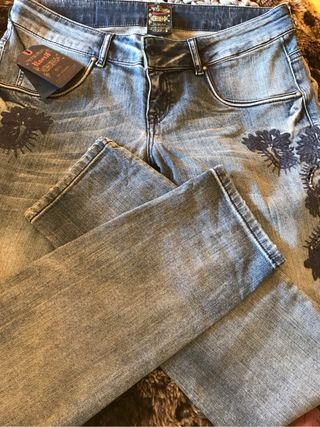 Jean mujer Rare talla 34(44) de segunda mano por 70 EUR en Mira-Sol en  WALLAPOP
